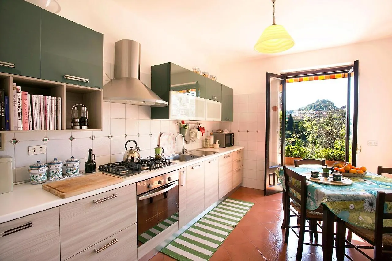 Francesca'S Apartment Ταορμίνα