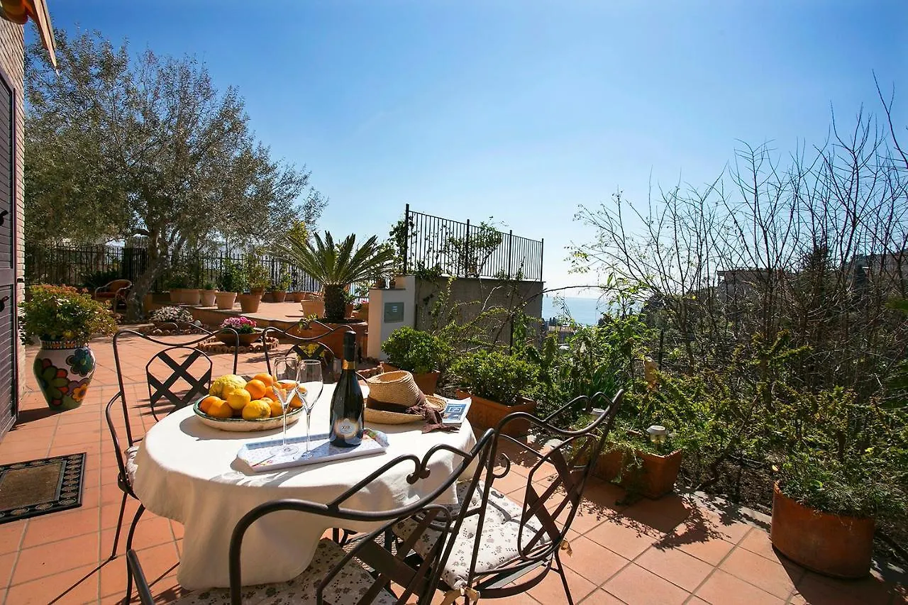 Francesca'S Apartment Ταορμίνα 0*,  Ιταλία