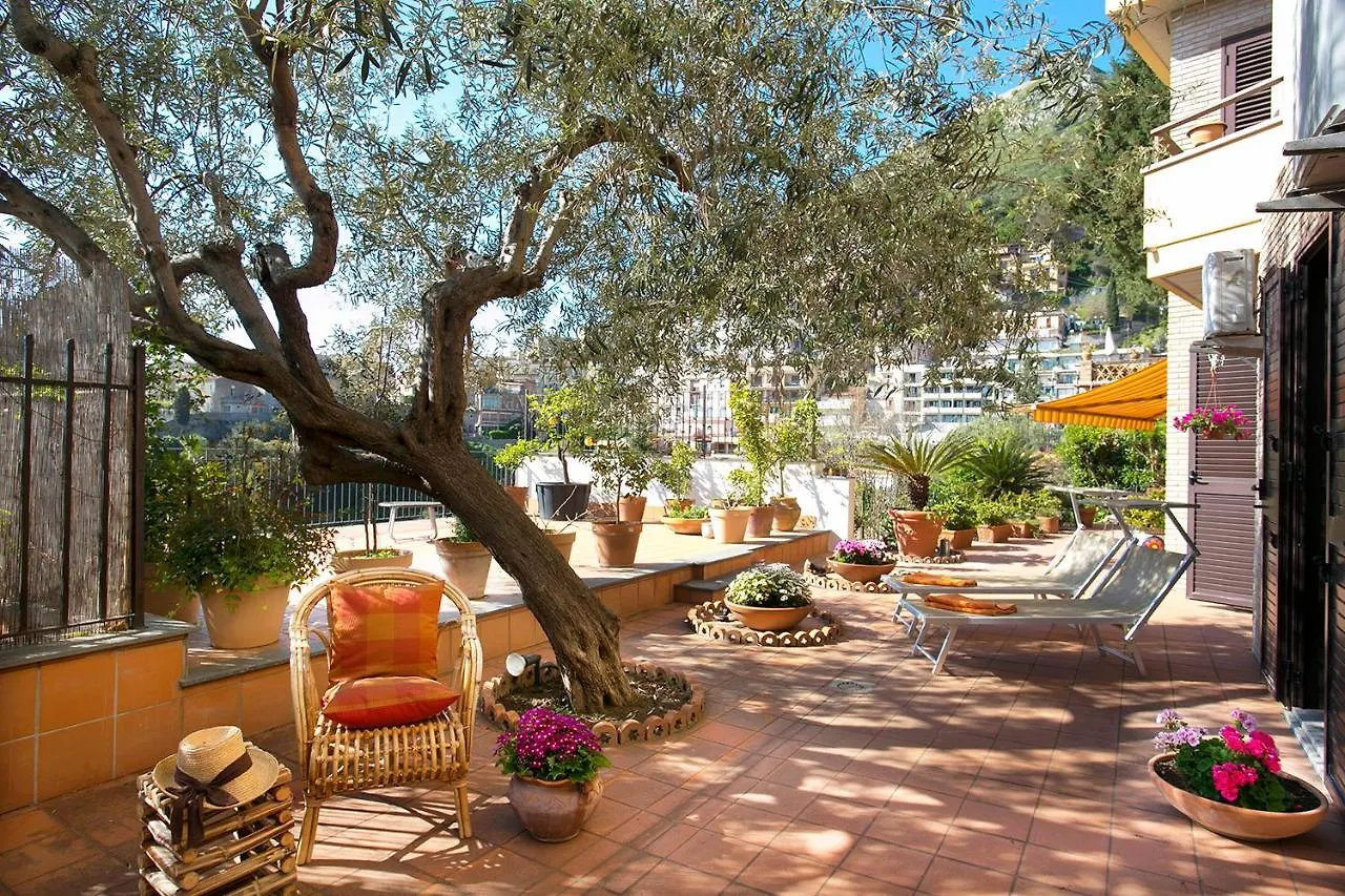 Francesca'S Apartment Ταορμίνα Ιταλία